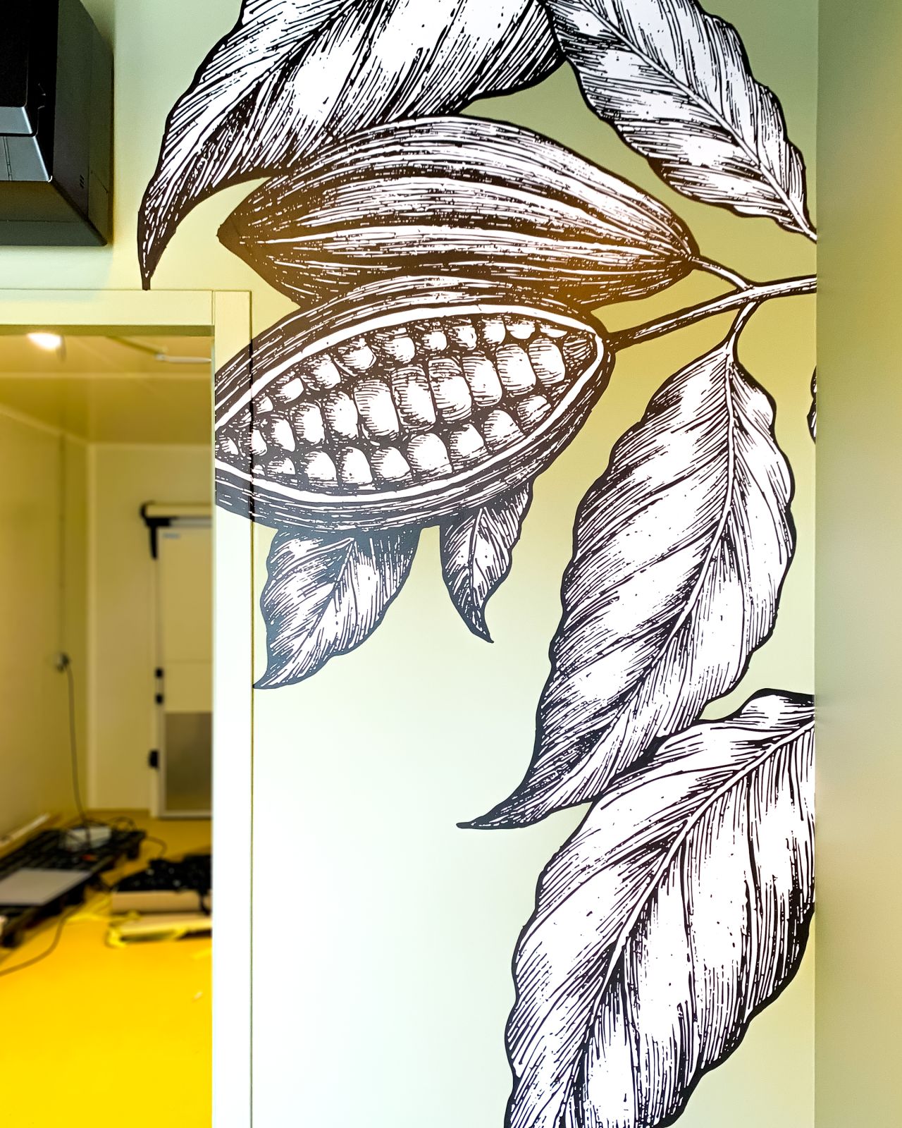 DPF 4200 Matte – Au Petit Prince – Bakery Wall Installation by Féroce Graphics 